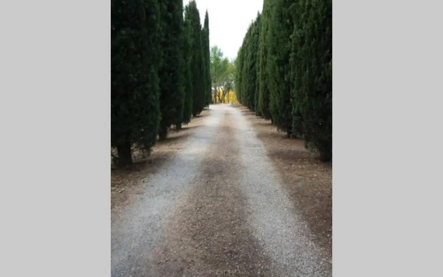 Bastide au milieu des vignes et des oliviers Aups