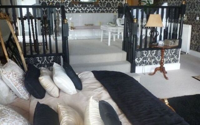 Shieldhill Castle Hotel