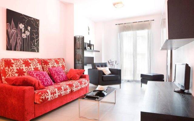 Apartamentos & Suites Real de Cartuja