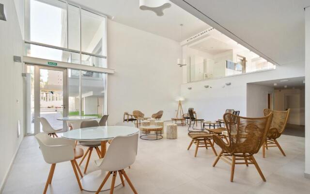 Carihuela Suites