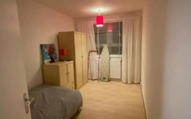 Room in Apartment - Normanton - Budget Double Room