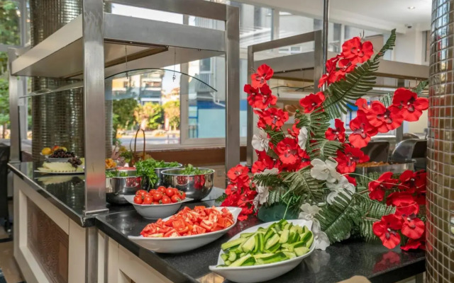 Carmen Suite Hotel