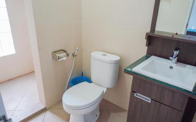 SPOT ON 1792 Roemah Nenekoe Guest House