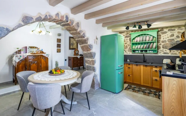 Charming Cretan House 2BR 2bths Wifi