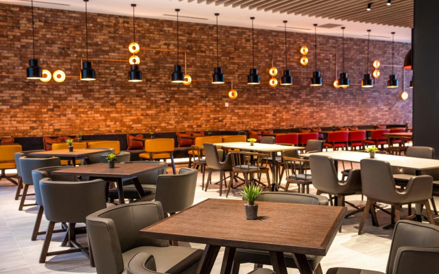 Holiday Inn Express Melbourne Little Collins by IHG