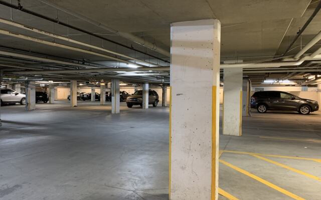 A Lovely Studio with Full Kitchen & AC