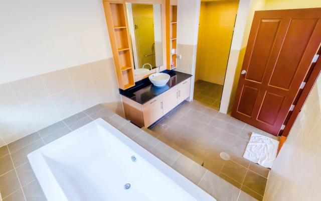 Sea View Hua Hin Condos