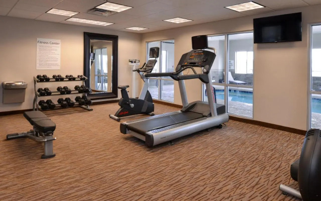 Holiday Inn Express & Suites Williams