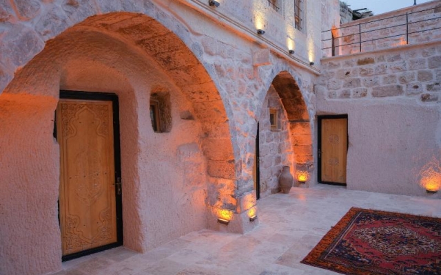 Memories Cave House