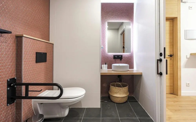 Vallecas Suites by Olala Homes
