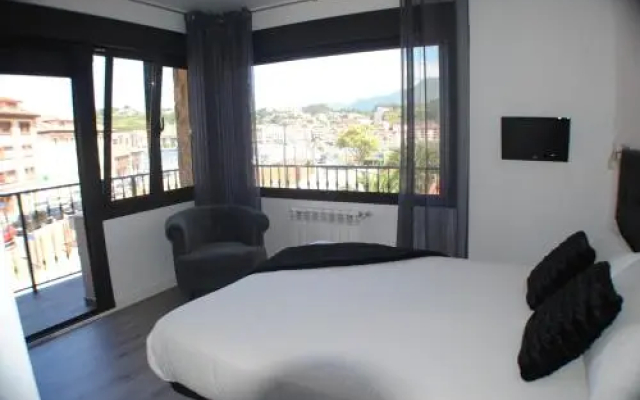 El Picu 7. Apartamentos.