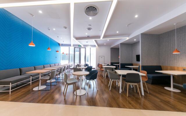 Holiday Inn Express Shanghai Tangzhen by IHG