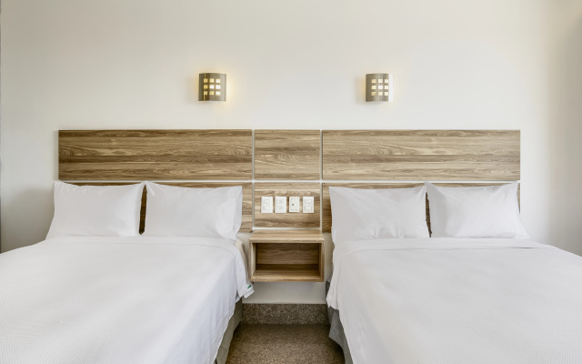 One Guadalajara Periferico Norte