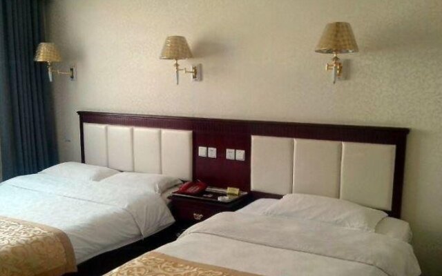 Huarong Tourist Hotel