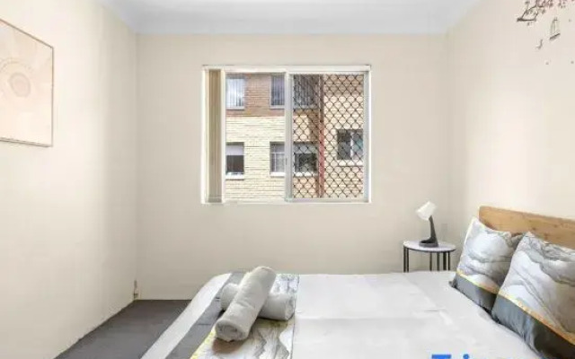 Spacious 2BR Home - Well-Connected to Everything