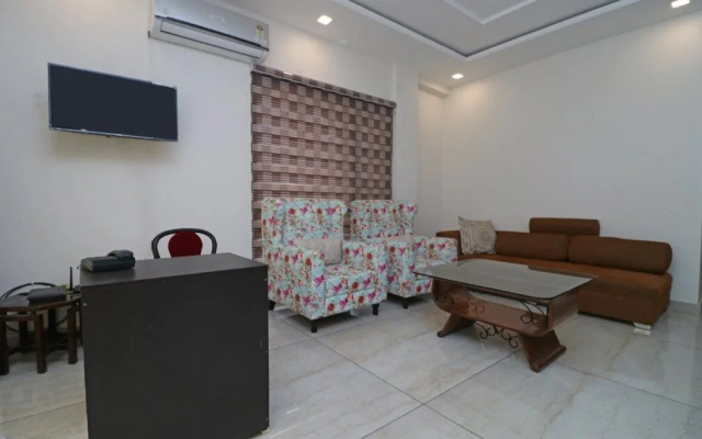 Happy Feet Guest By OYO Rooms