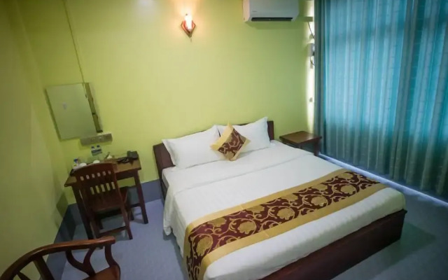 Golden Gum-Kino Hotel Mandalay