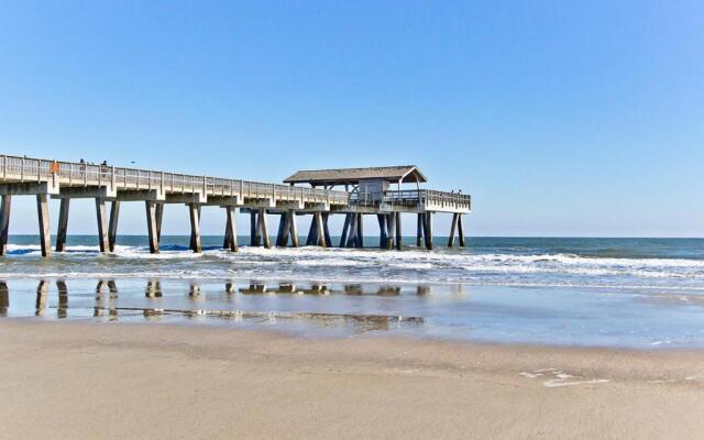 Beachwalk Apartment House