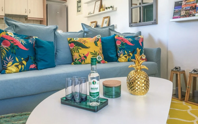 "exotic Studio at Oliva Holiday Homes"
