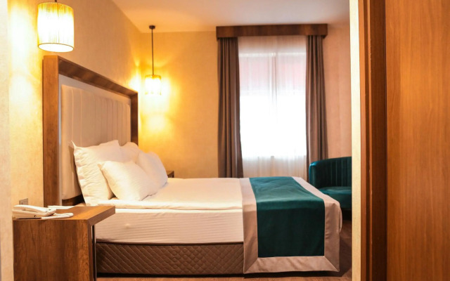 The Life Hotel & Spa