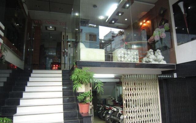 Ava 2 Hotel