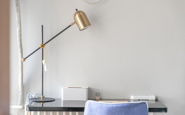 Xi'an City Center View Apartment