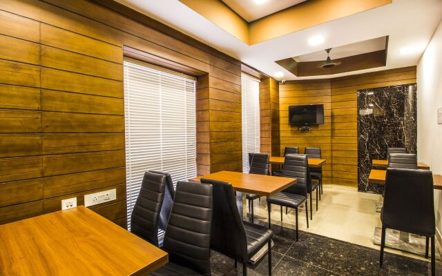 FabHotel K-Sqaure Koyambedu