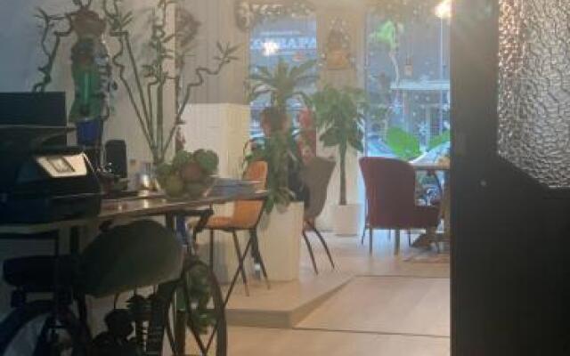 Maroon Bottle Boutique Suites