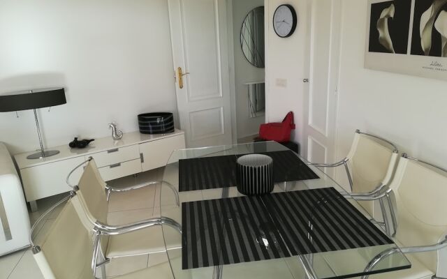 Luxe Apt In Los Cristianos