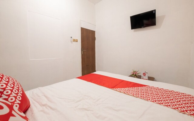 Hotel Brosta by OYO Rooms