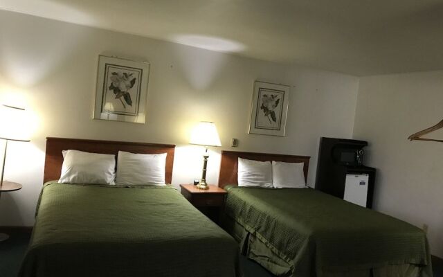 Colonial Inn Dyersville