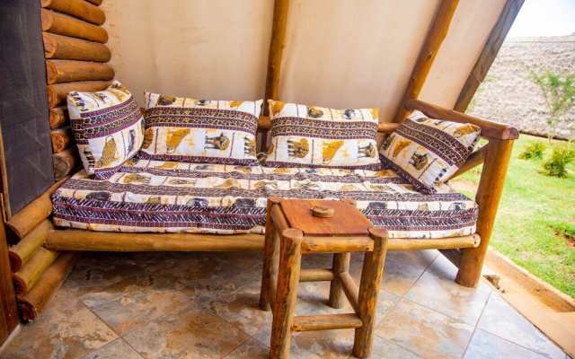 Boma Simba Lodge