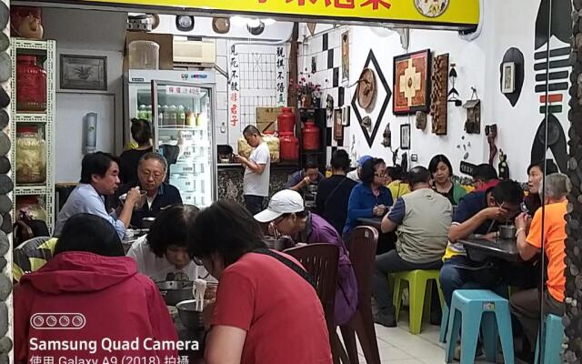 Guan Lun Hotel