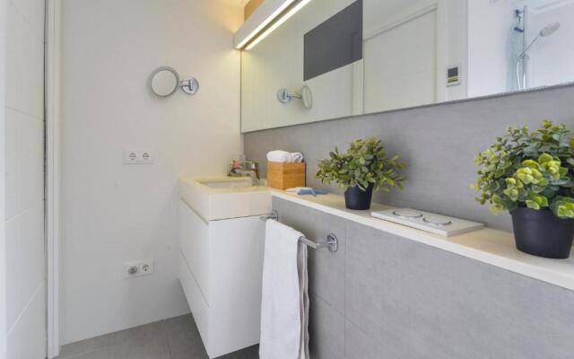 CANAMI... Luxury apartment with best sea views.