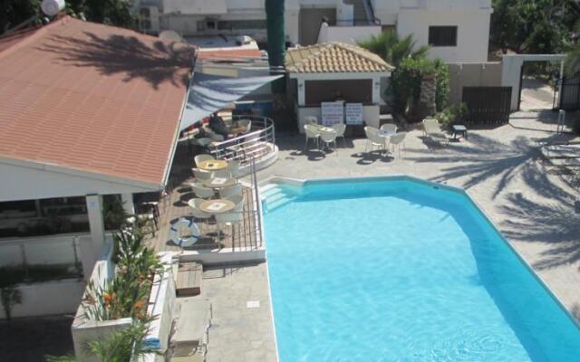 Andries Apartments