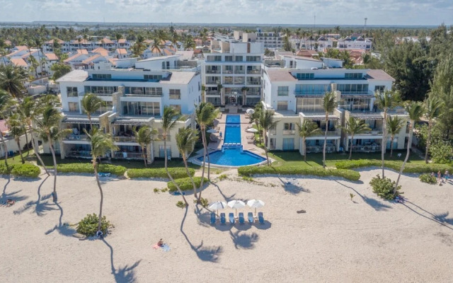 Beach Condo w Sea View B-201 Costa Atlantica
