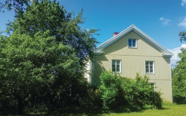 Stunning Home in Vimmerby With 2 Bedrooms and Wifi