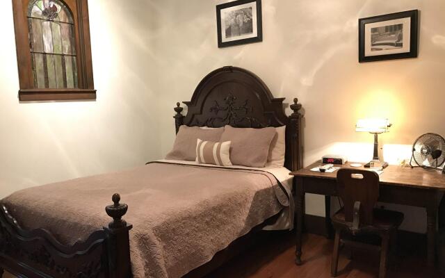 Mcgrady Inn - Bed And Breakfast