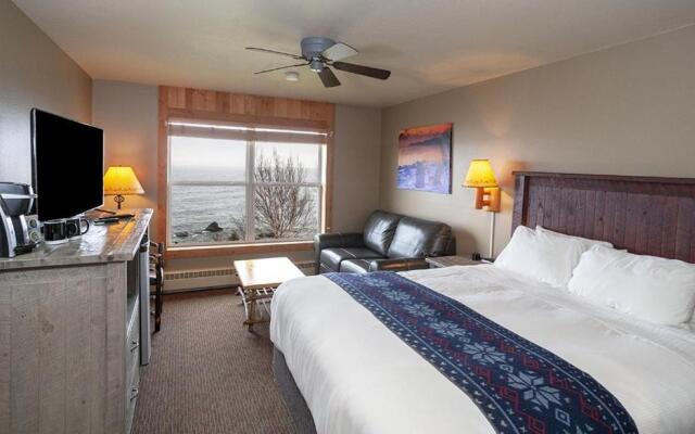 Cove Point Lodge