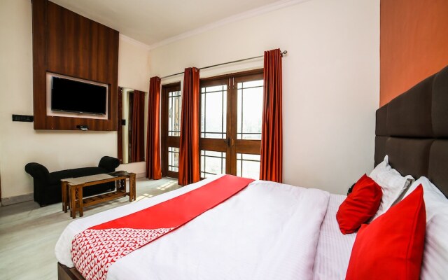 Hotel Royal Town By OYO Rooms