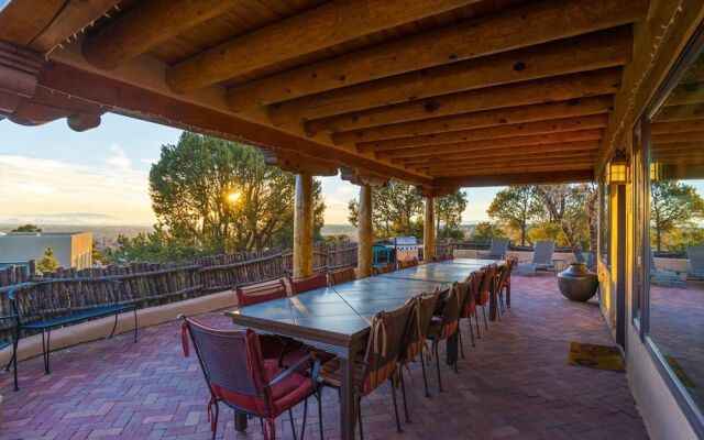 Piñon Vista - 360° Majestic Views, Just Blocks From the Plaza