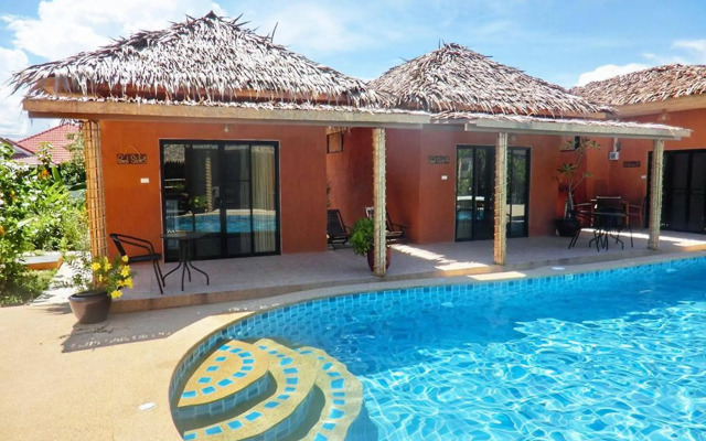 Panisara Pool Villa Huahin
