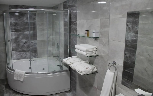 Manhattan Hotel