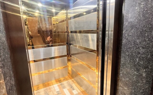 Maharaja Palace Near Medanta Gurgaon