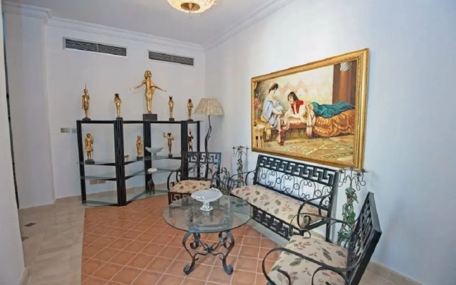 Chic 4-Bedroom White Villa for Rent in El Gouna Egypt