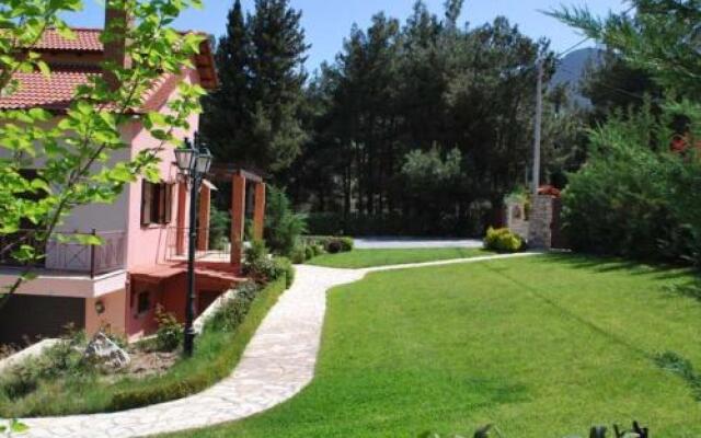 Nefeli Guesthouses