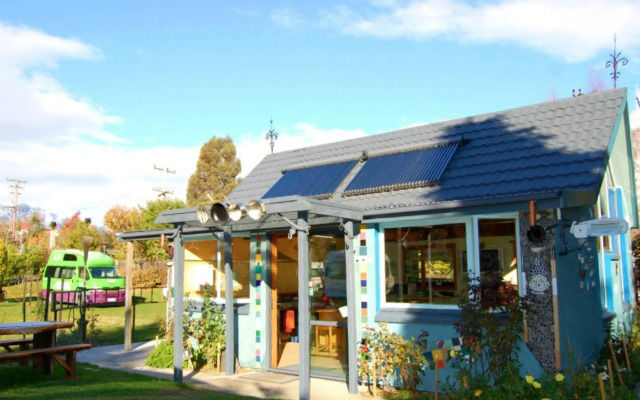 Queenstown Holiday Park & Motels Creeksyde