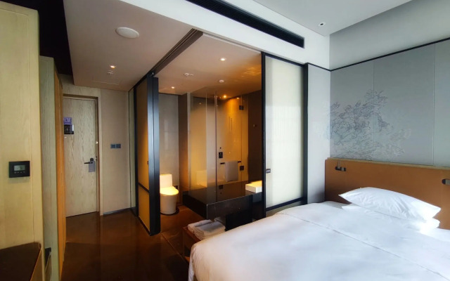 Courtyard by Marriott Luoyang