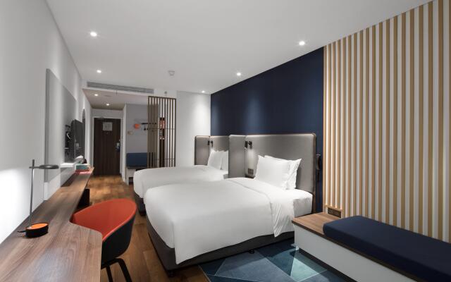 Holiday Inn Express Shanghai Tourism Zone