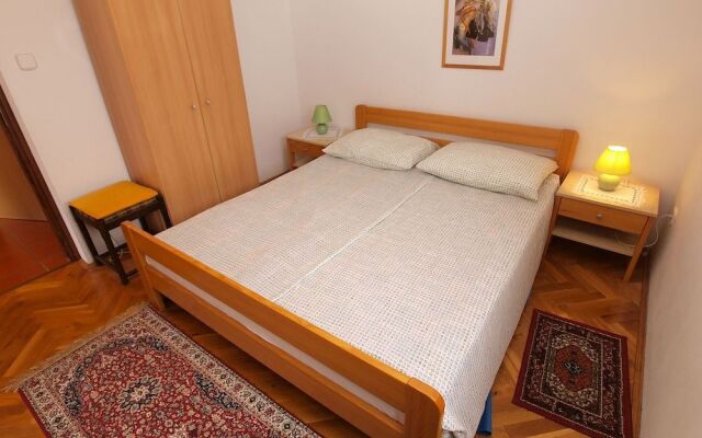 Apartment 297